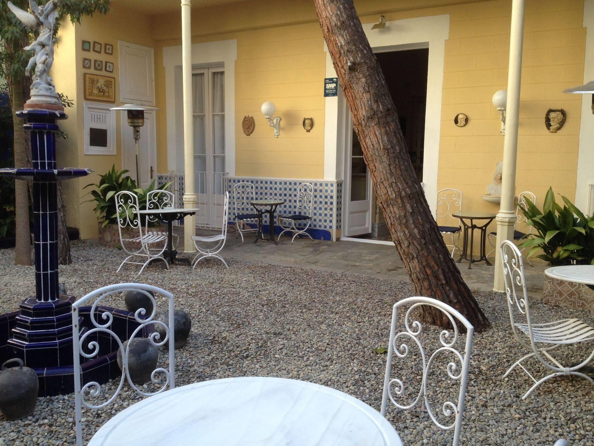 Hotel Medium Renaixença Sitges Exterior foto